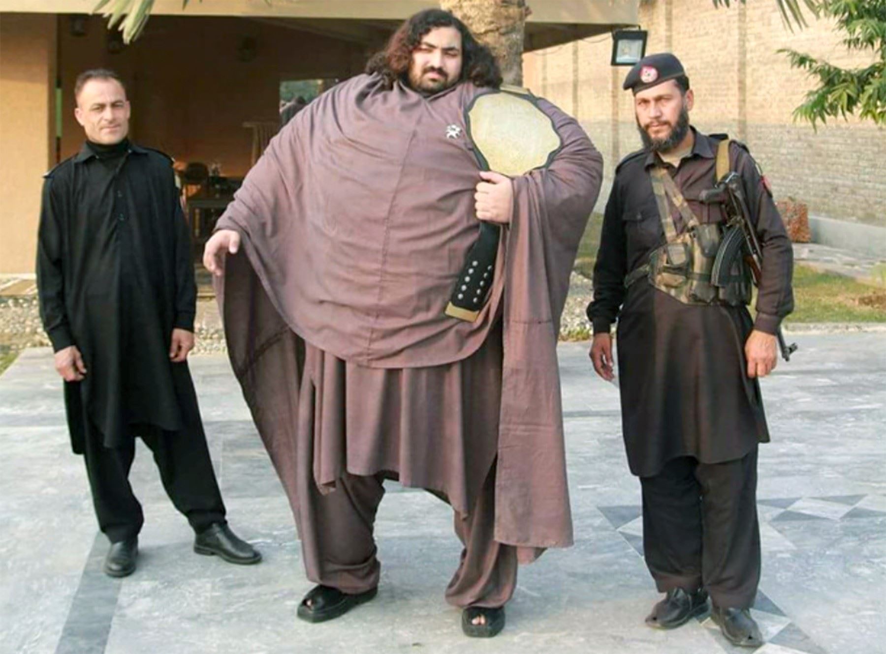 Khan Baba a jeho velikost...