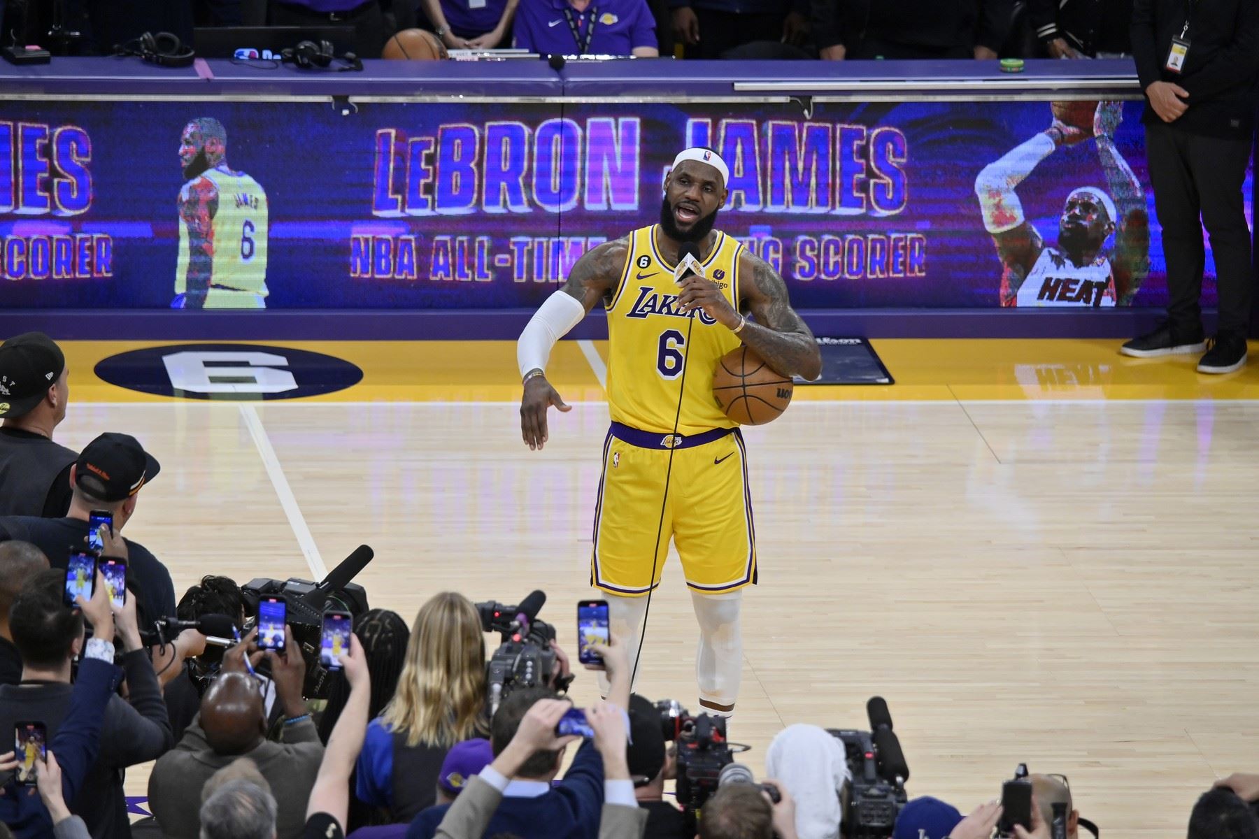 Nový král NBA.