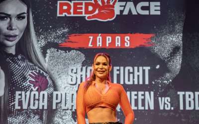 Eva Feuereislová v RED FACE.